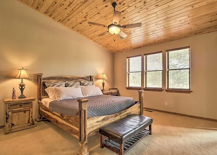 Holiday home Golf Course & Views: Luxe Show